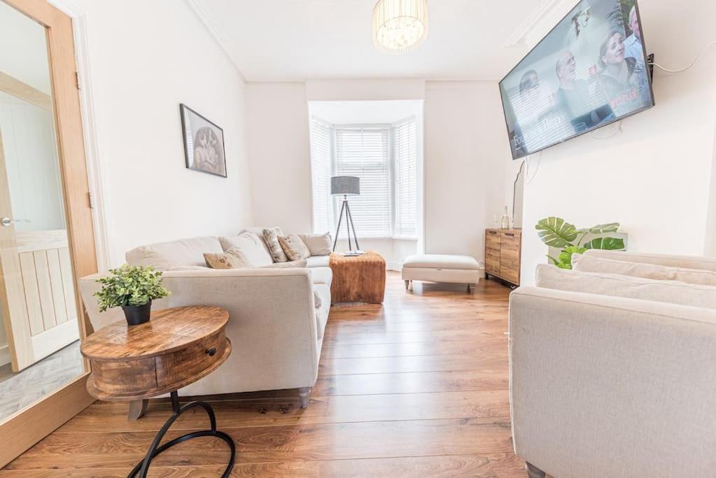 Villa Luxury Townhouse In Workington Extérieur photo