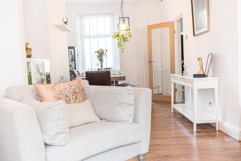 Villa Luxury Townhouse In Workington Extérieur photo